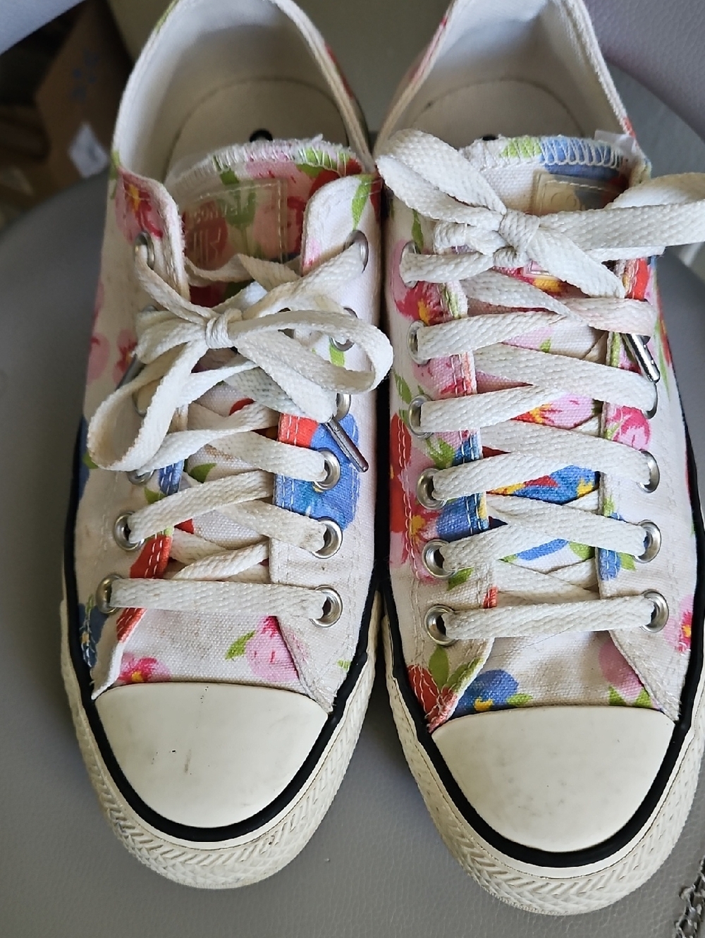 Floral Canvas Low-Top Sneakers - White with Multicolor Flowers
